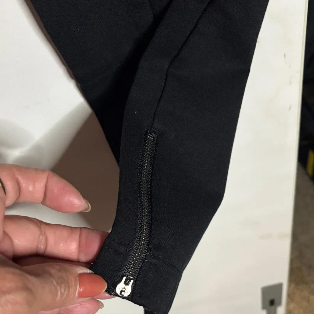 Strecthy Black Jeans ( Box#3) - Picture 4 of 4